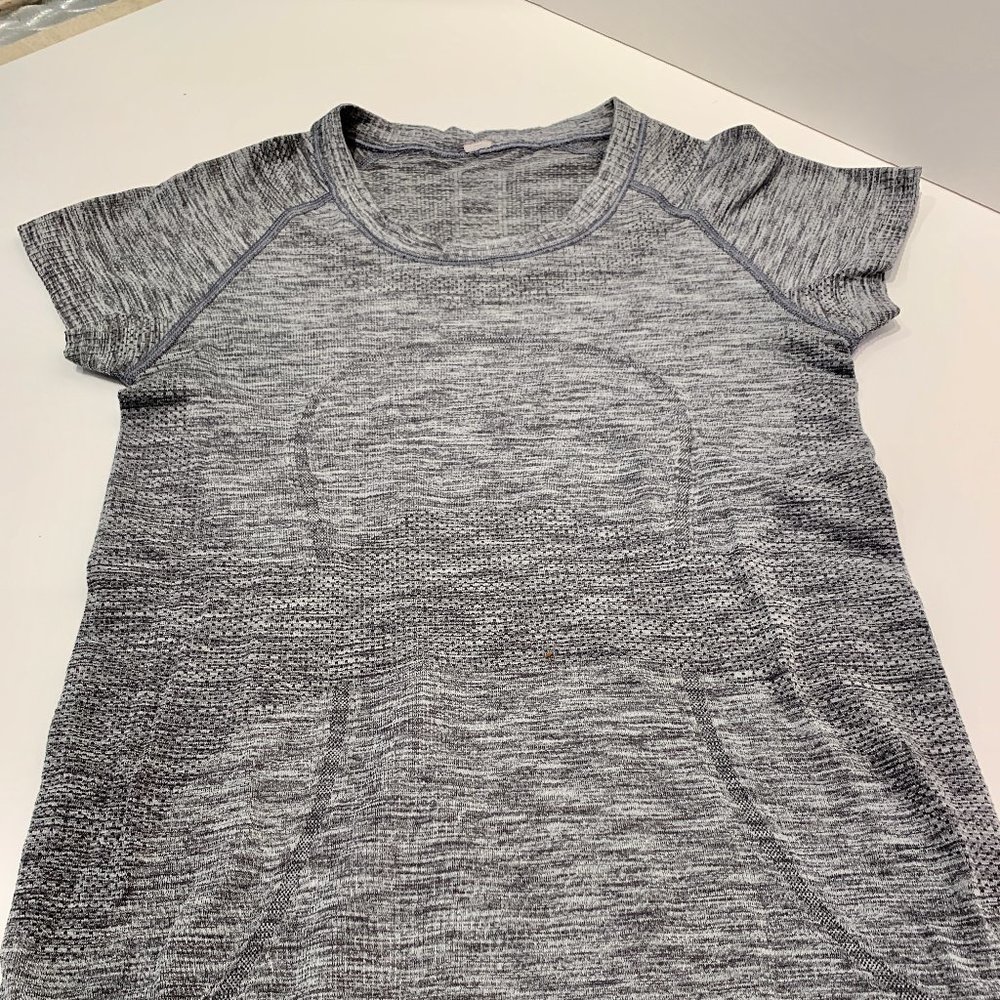 Lululemon Swiftly Tech